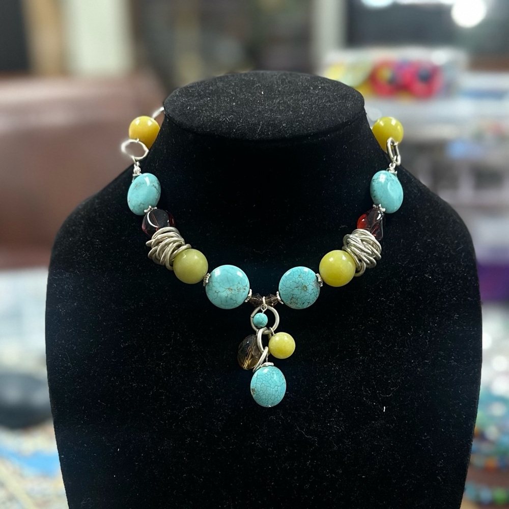 Elegant Turquoise and Yellow Beaded Necklace